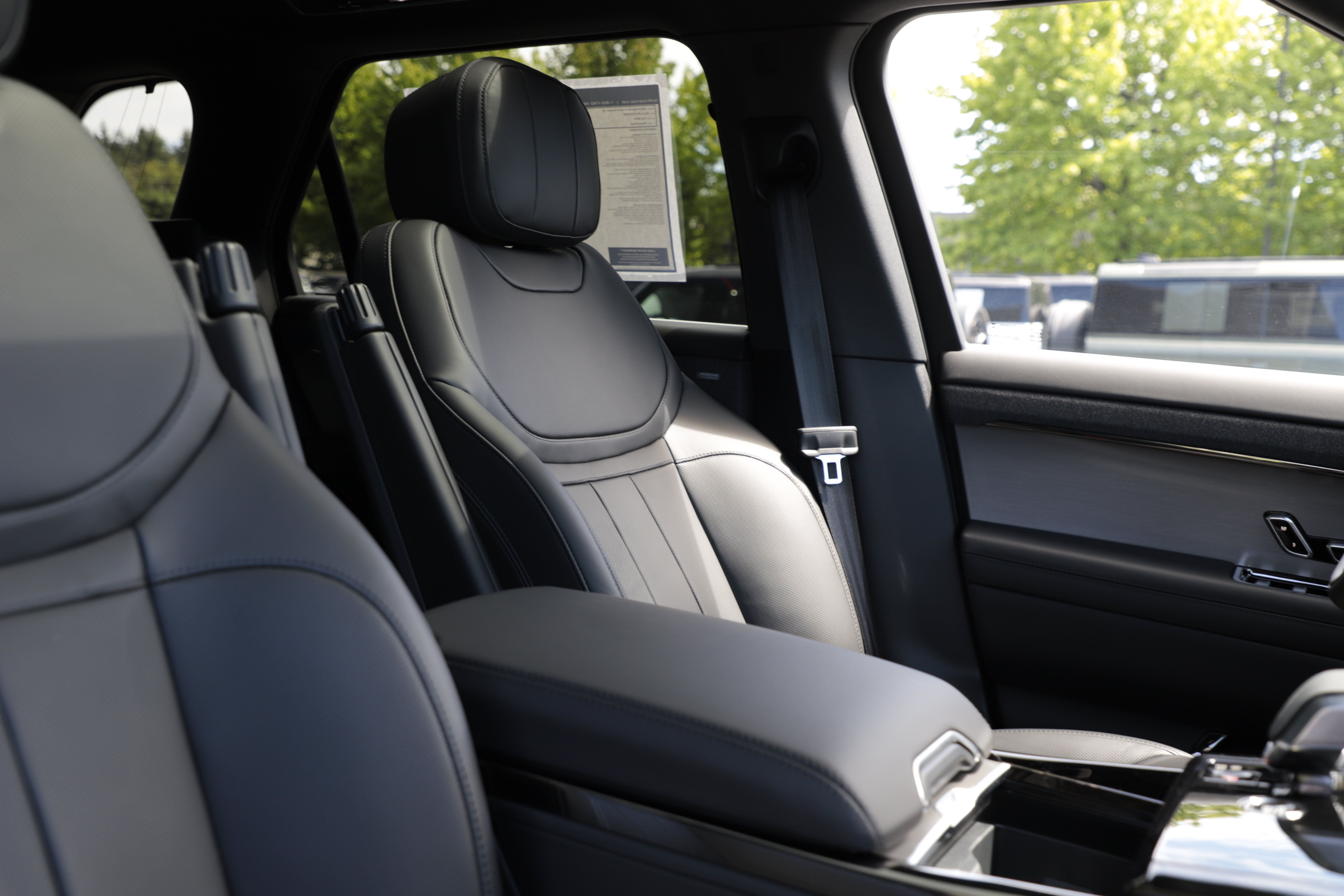 New 2026 Land Rover Range Rover Sport Dynamic SE AWD/4WD image 14