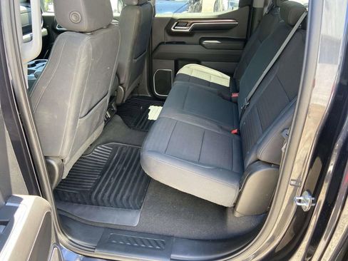 Used 2022 Chevrolet Silverado 1500 LT RWD image 23