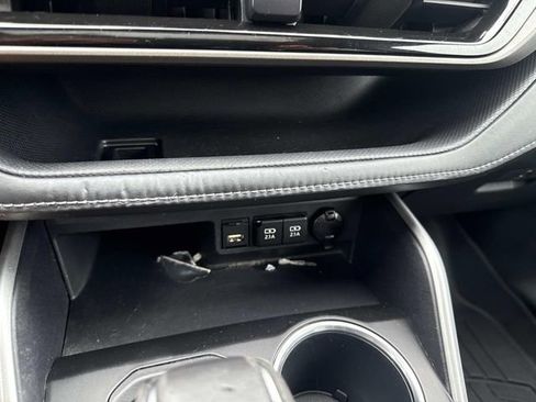 Used 2021 Toyota Highlander XLE image 33