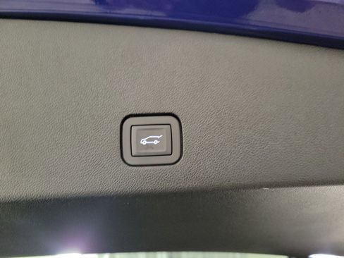 New 2025 Cadillac XT6 Sport image 23