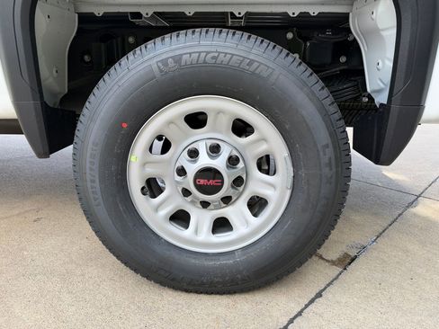 New 2026 GMC Sierra 3500 Pro w/ Convenience Package AWD/4WD image 34