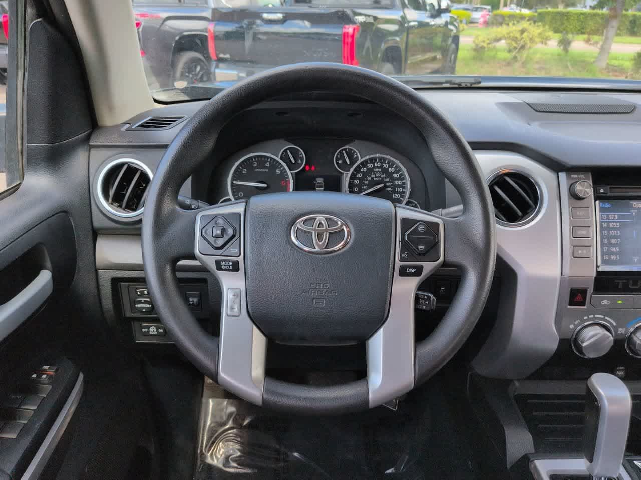 Used 2014 Toyota Tundra SR5 w/ SR5 Upgrade Package RWD image 15