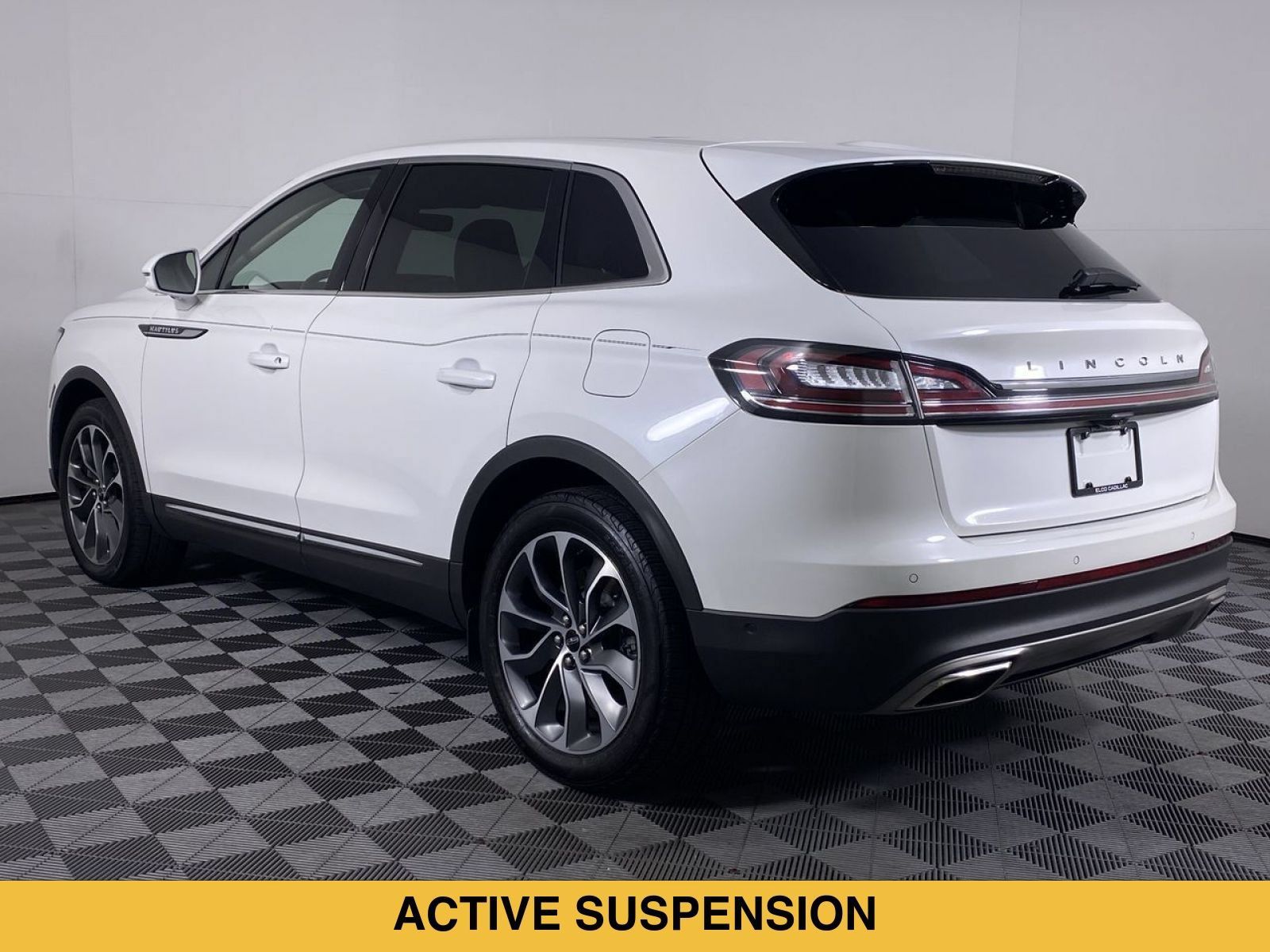 Used 2023 Lincoln Nautilus Reserve w/ Equipment Group 201A AWD/4WD image 20