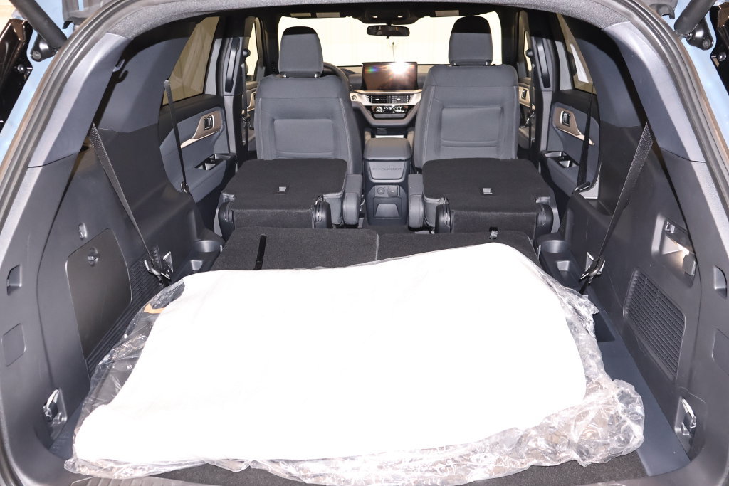 New 2027 Ford Explorer Active AWD/4WD image 28