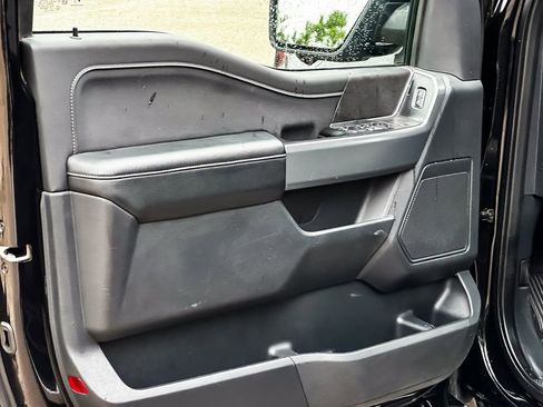 Used 2024 Ford F150 XLT w/ Mobile Office Package image 8