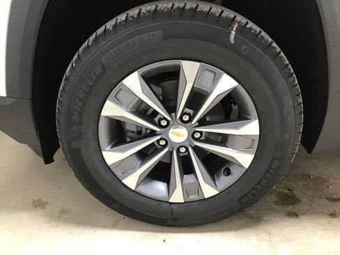 New 2026 Chevrolet Equinox LT image 30