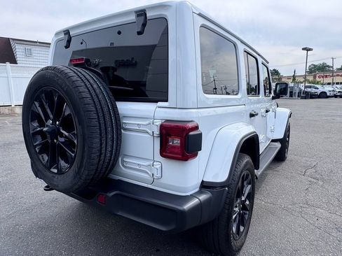 Certified 2025 Jeep Wrangler Unlimited Sahara AWD/4WD image 7