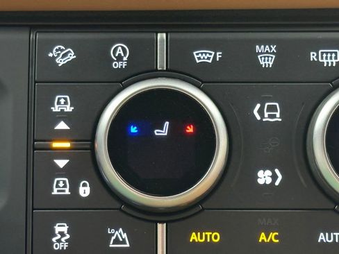Used 2023 Land Rover Defender 90 Carpathian Edition AWD/4WD image 38