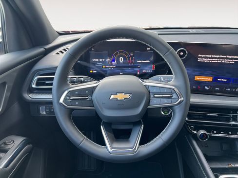 New 2026 Chevrolet Traverse LT image 12