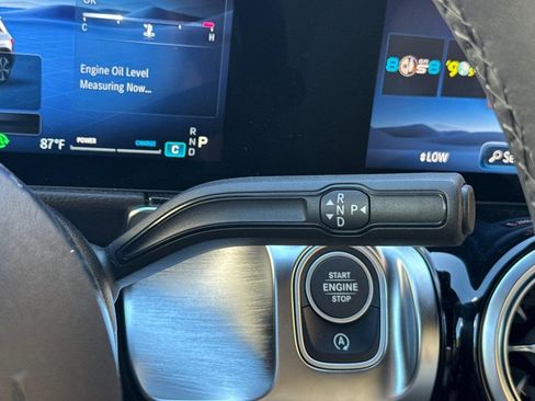 New 2025 Mercedes-Benz GLB 250 4MATIC image 17