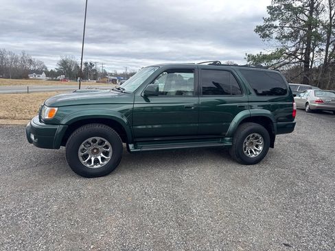 Used 2001 Toyota 4Runner SR5 image 4