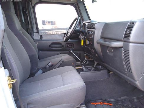 Used 2006 Jeep Wrangler SE AWD/4WD image 8