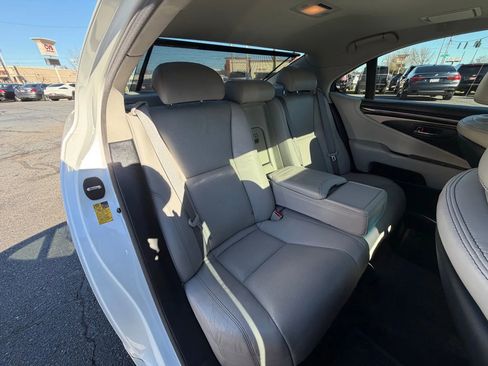 Used 2013 Lexus LS 460 image 10