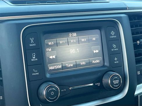 Used 2022 RAM 1500 Classic SLT image 14