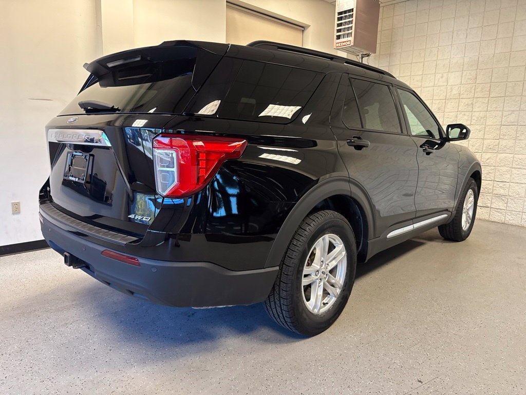 Used 2023 Ford Explorer XLT w/ Class IV Trailer Tow Package AWD/4WD image 42