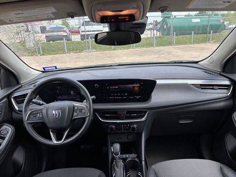 Used 2025 Buick Encore GX Preferred image 32