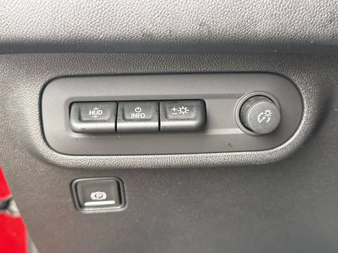 Used 2023 GMC Terrain SLT w/ Tech Package AWD/4WD image 17