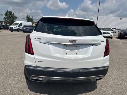 Used 2021 Cadillac XT5 Premium Luxury w/ LPO, Floor Liner Package AWD/4WD image 4