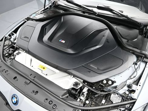Used 2023 BMW i4 M50 w/ Premium Package AWD/4WD image 4