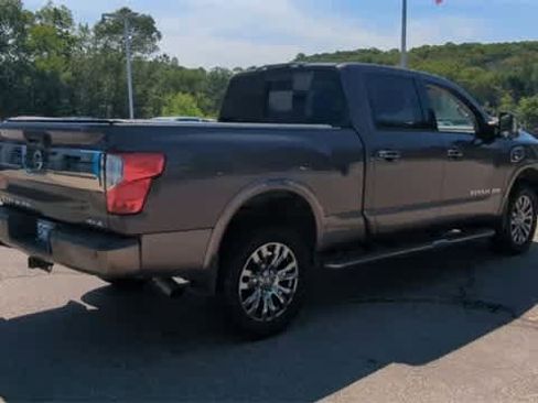 Used 2018 Nissan Titan Platinum Reserve w/ Platinum Utility Package image 8