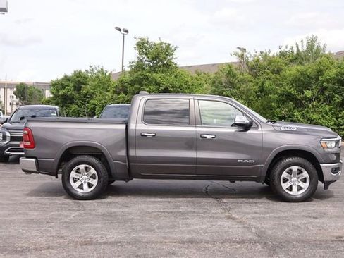 Used 2022 RAM 1500 Laramie AWD/4WD image 5