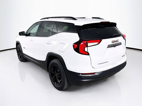 Used 2024 GMC Terrain AT4 image 29