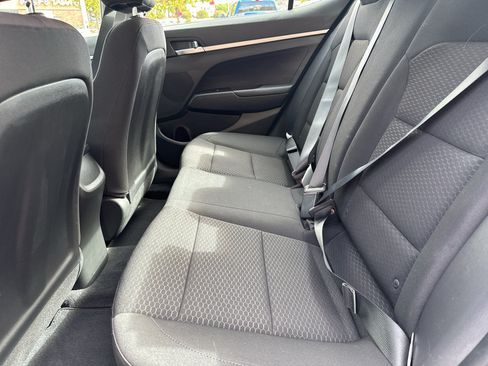 Used 2020 Hyundai Elantra SE w/ Cargo Package (C1) FWD image 28