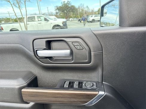 Used 2019 Chevrolet Silverado 1500 RST image 13