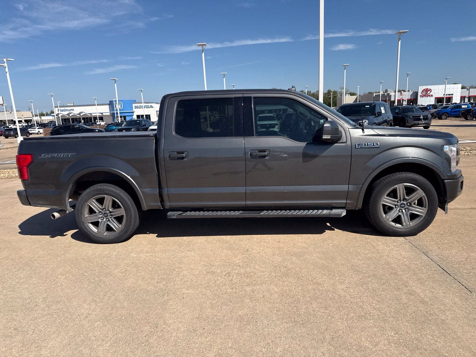 Used 2018 Ford F150 Lariat w/ Equipment Group 502A Luxury RWD image 8