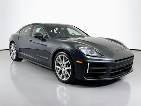 Certified 2025 Porsche Panamera 4 AWD/4WD image 9