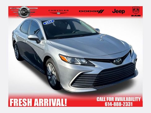 Used 2023 Toyota Camry LE FWD image 1