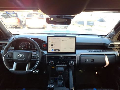 Used 2024 Toyota Tacoma TRD Sport image 19