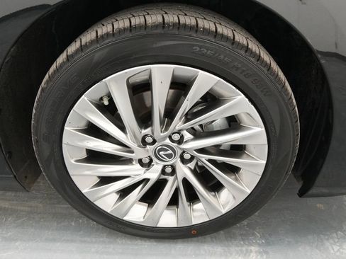 Used 2023 Lexus ES 350 w/ Accessory Package (Z2) FWD image 11