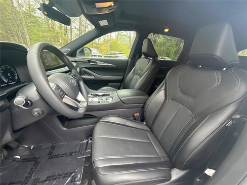 Certified 2025 INFINITI QX60 Luxe w/ Black Edition image 11