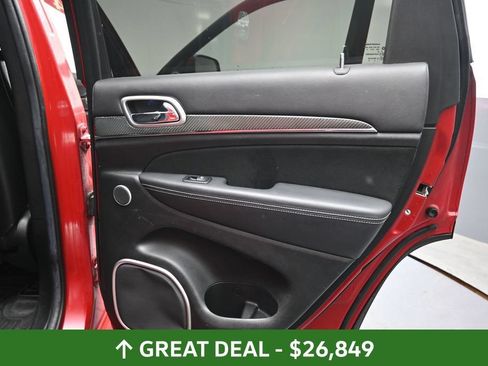 Used 2014 Jeep Grand Cherokee SRT8 w/ Luxury Group II AWD/4WD image 20