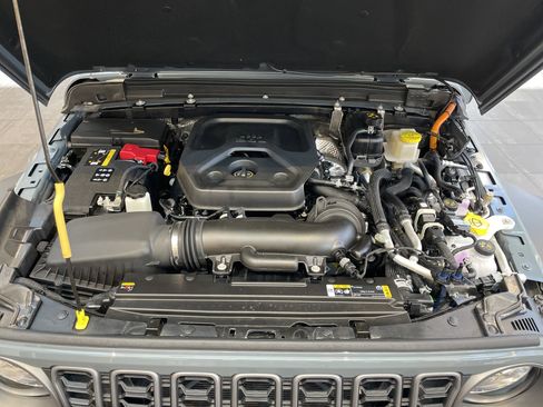 Used 2025 Jeep Wrangler Sport S w/ Convenience Group image 36