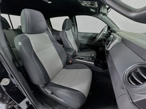 Used 2021 Toyota Tacoma TRD Off-Road image 25