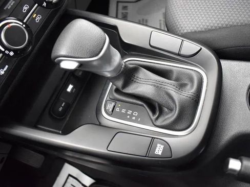 Used 2024 Kia Soul LX w/ Option Group 015 image 34