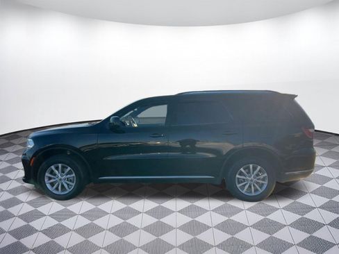Used 2023 Dodge Durango SXT image 2