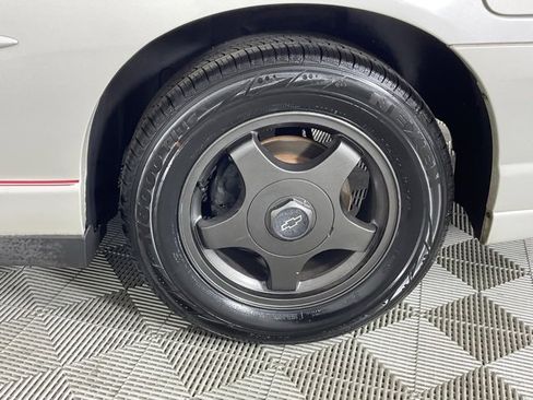 Used 2004 Chevrolet Monte Carlo LS w/ Preferred Equipment Group image 9