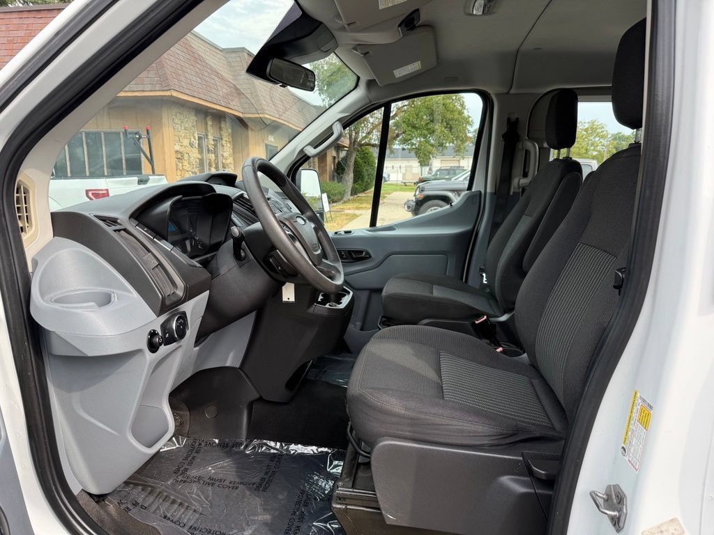 Used 2017 Ford Transit 350 XLT RWD image 8