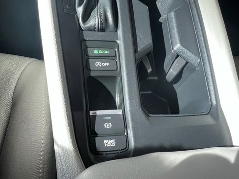 Used 2024 Honda Accord EX image 25