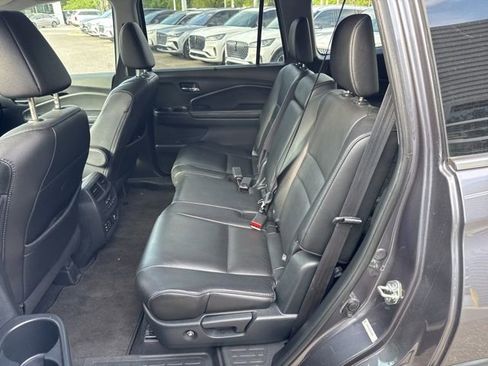 Used 2016 Honda Pilot Touring image 17