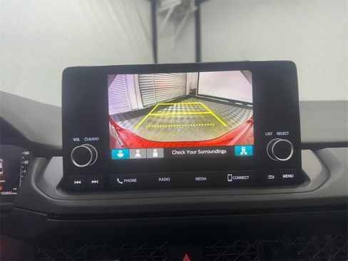 Used 2024 Honda Accord EX image 30