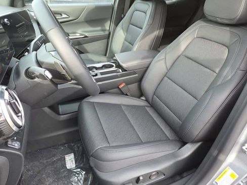 New 2026 Chevrolet Equinox LT w/ Convenience Package II image 33