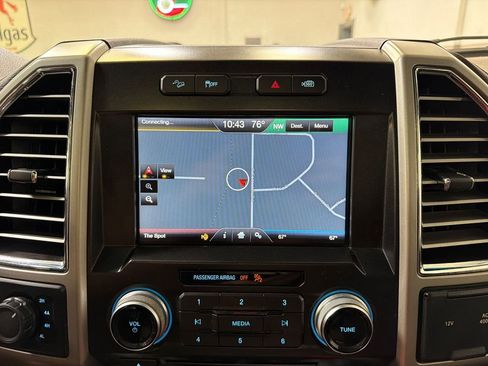 Used 2015 Ford F150 King Ranch w/ Equipment Group 601A Luxury AWD/4WD image 23
