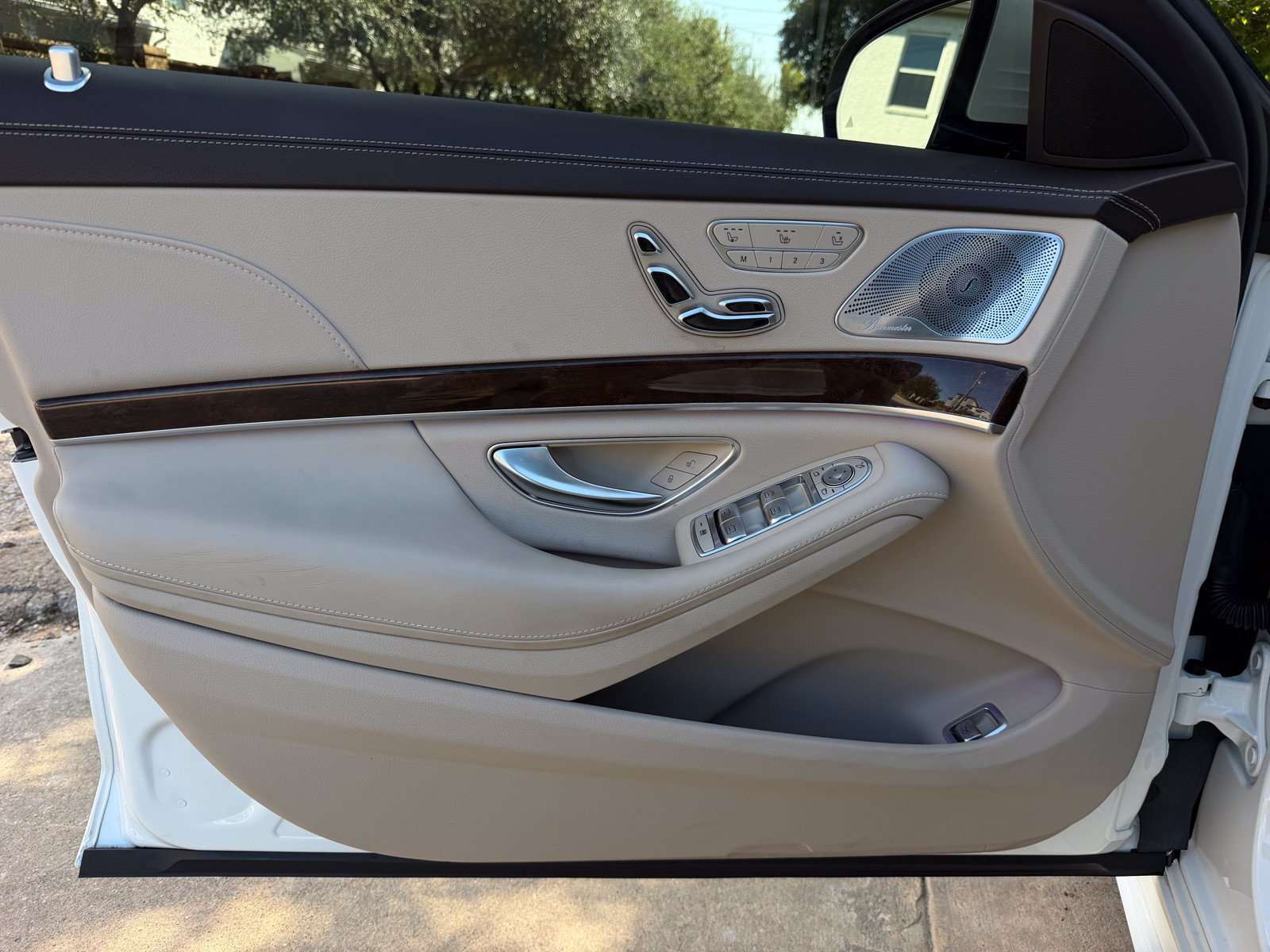 Used 2019 Mercedes-Benz S 560 Sedan image 21