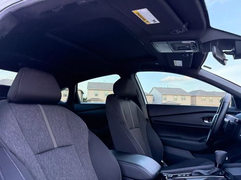 Used 2025 Honda Accord Sport image 15