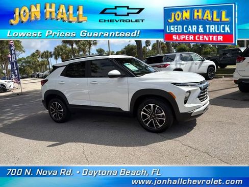 Used 2026 Chevrolet TrailBlazer LT w/ LT Cold Weather Package FWD image 15