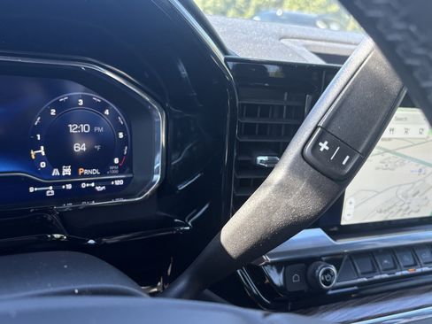 Used 2025 Chevrolet Silverado 1500 LT image 60